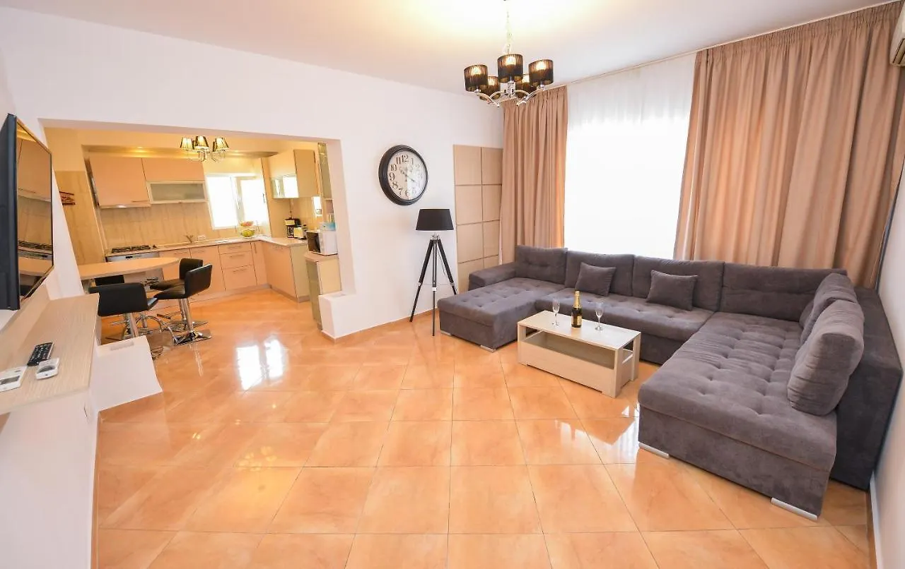 Park Apartment Downtown Boekarest