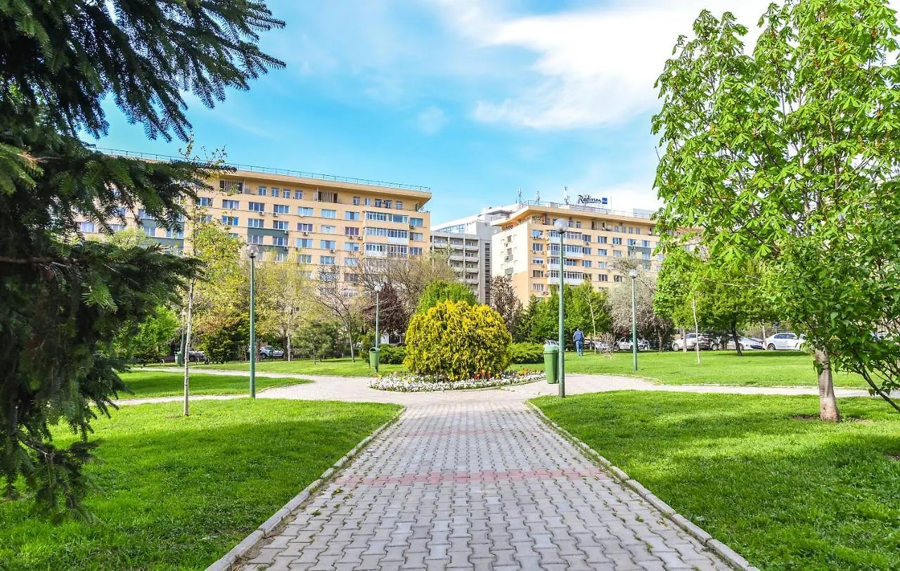Park Apartment Downtown Boekarest