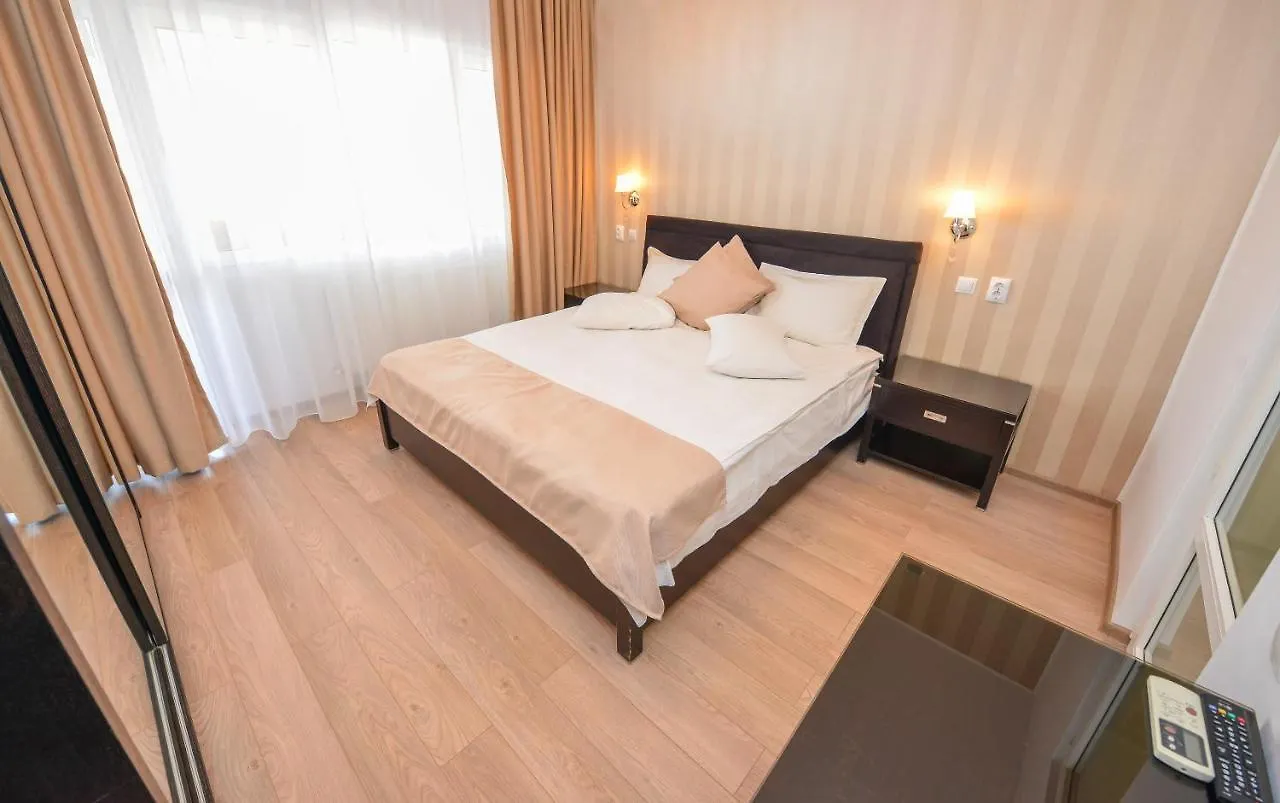 Park Apartment Downtown Bucharest 0*,